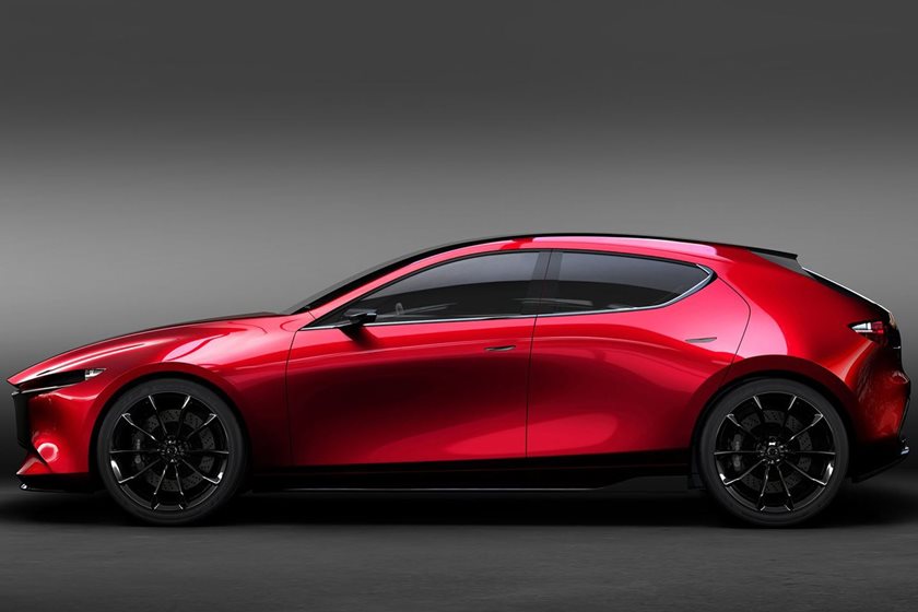 Новая Mazda 3: знакомимся с самой красивой 