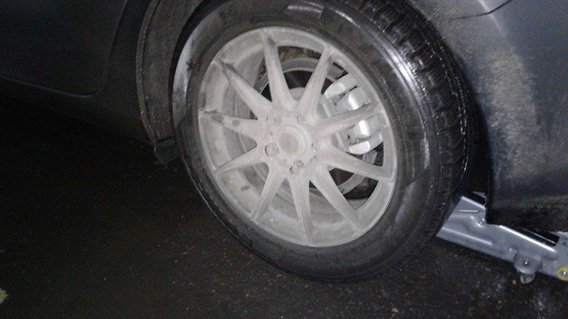 Замена задних тормозных колодок