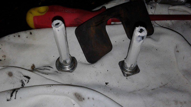 Замена задних тормозных колодок