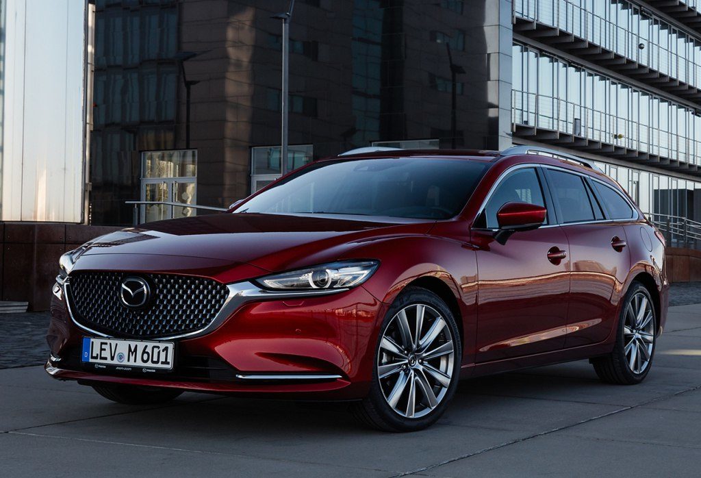 Автомобили Mazda подорожали в России