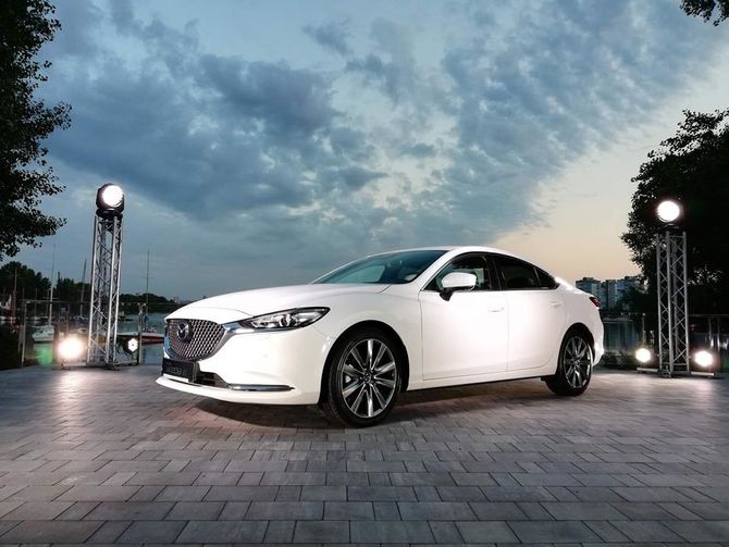 Mazda 6 2018 официально представлена в Украине: характеристики и цены