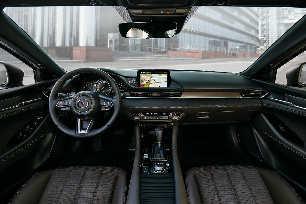 Обновленная Mazda 6 появится в России в первой половине 2019 года