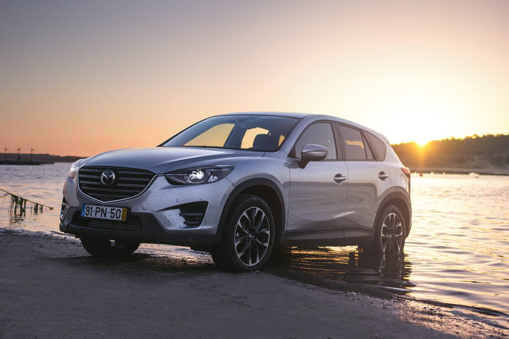 Mazda отзовет в России сотни кроссоверов из-за проблем с тормозами