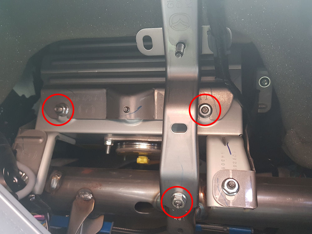 Устранение дребезжания со стороны пассажира