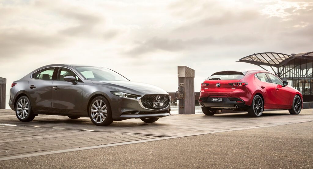 Новая Mazda 3: комплектации и цены в России