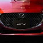 Обновлённую Mazda2 сделали похожей на "трешку"