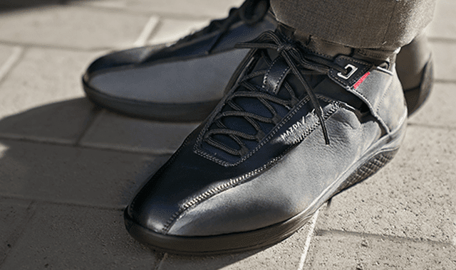 Фирменная обувь Mazda для вождения