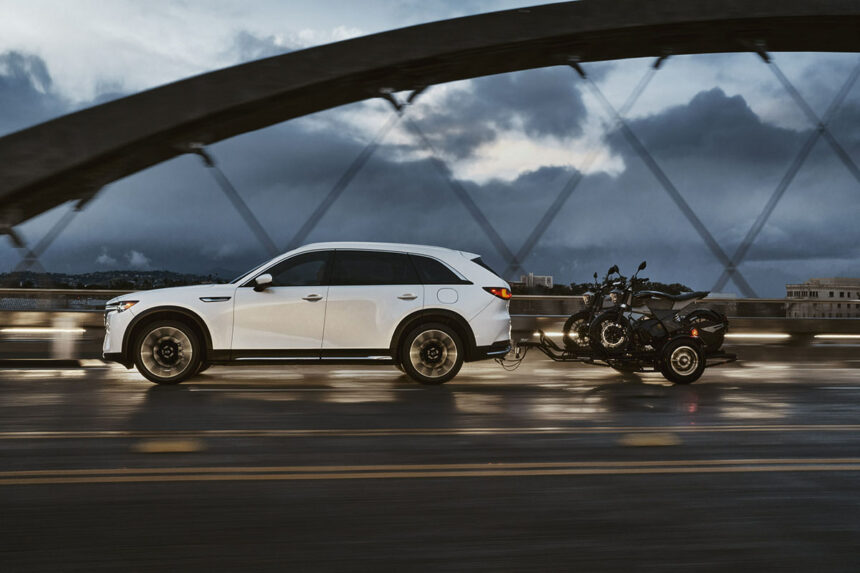 Mazda CX-90 PHEV завоевал две главные награды